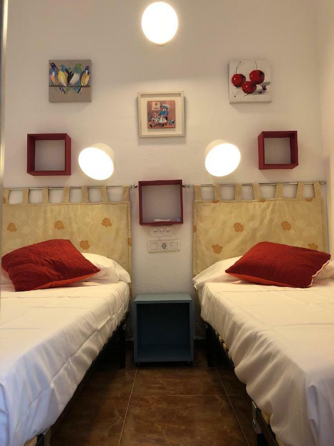 Artas Apartamentos Torremolinos Bagian luar foto